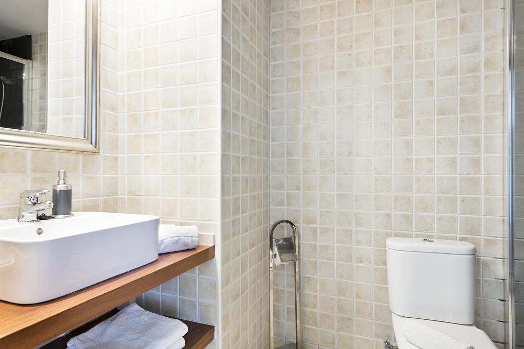 Uma Suites Bruc Barcellona Esterno foto