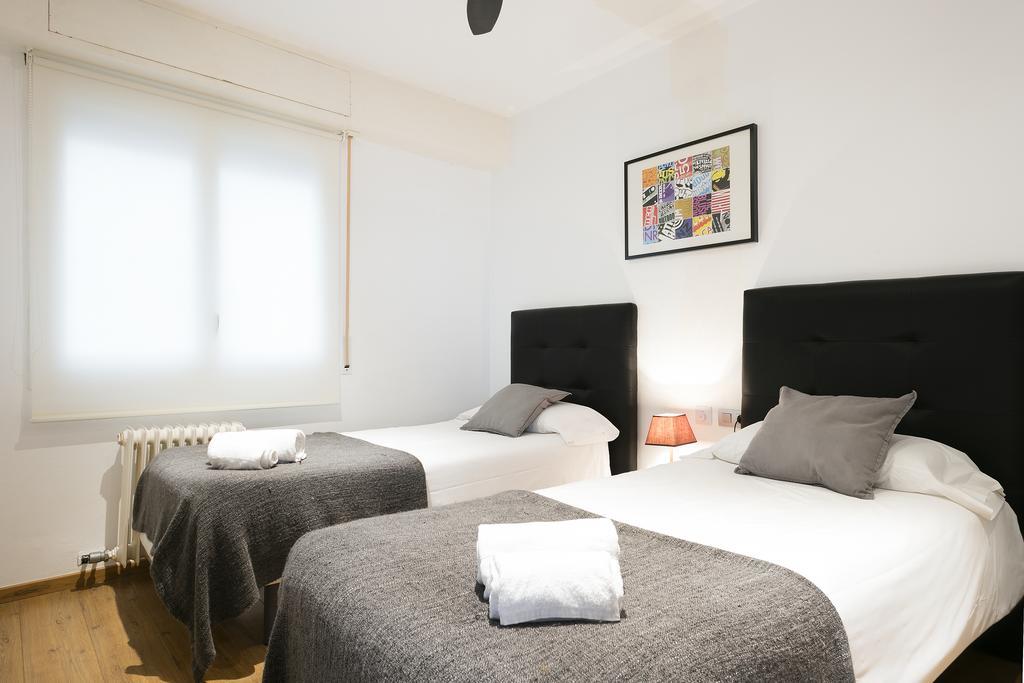 Uma Suites Bruc Barcellona Esterno foto